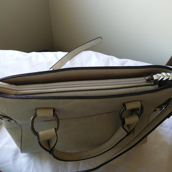 Simply Noelle Bag - Picture 8 of 16